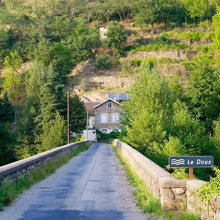 Le Massoir Nyaraló