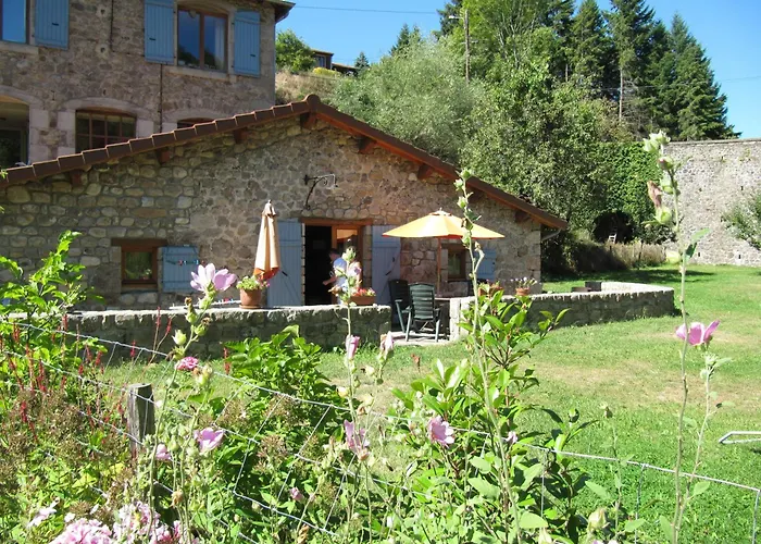 Holiday home Le Massoir Desaignes